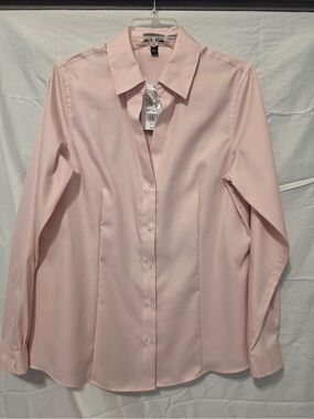 The Limited Soft Pink Non-Iron Button-Up Shirt